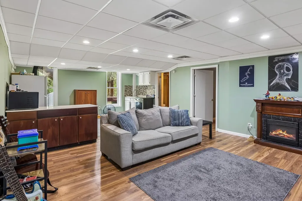 1912 Graceland Drive Goodlettsville TN 37072