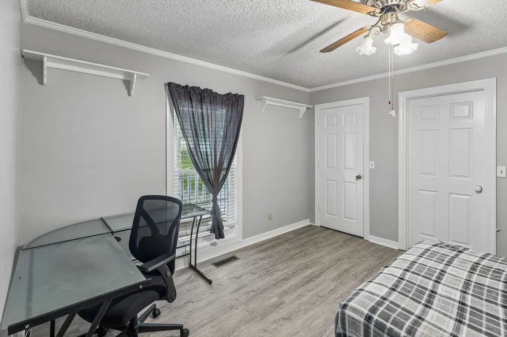 1912 Graceland Drive Goodlettsville TN 37072