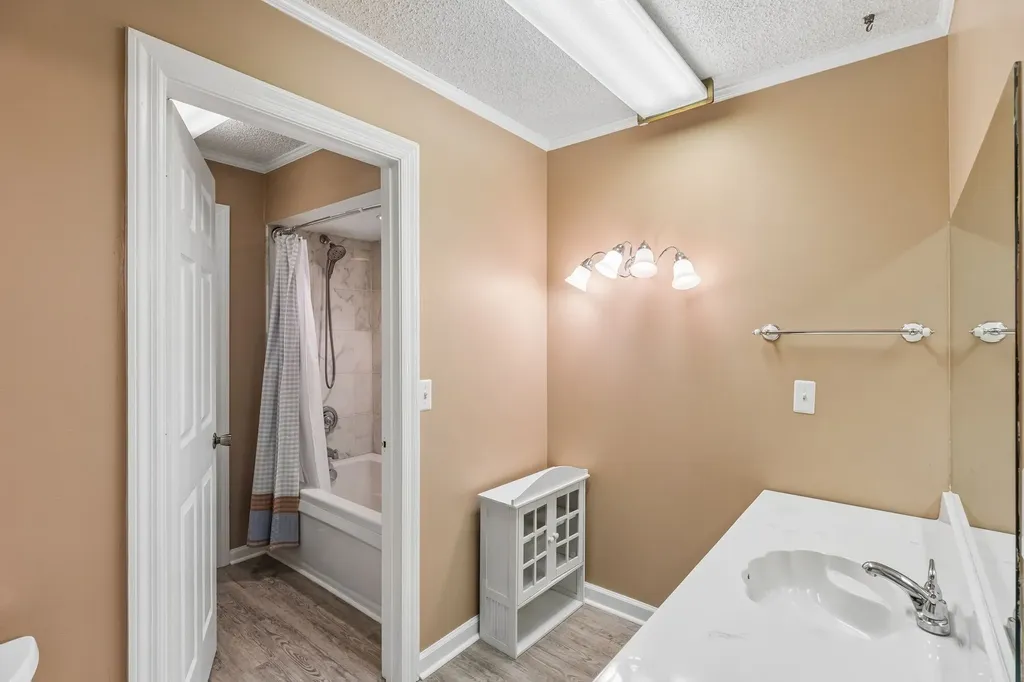 1912 Graceland Drive Goodlettsville TN 37072