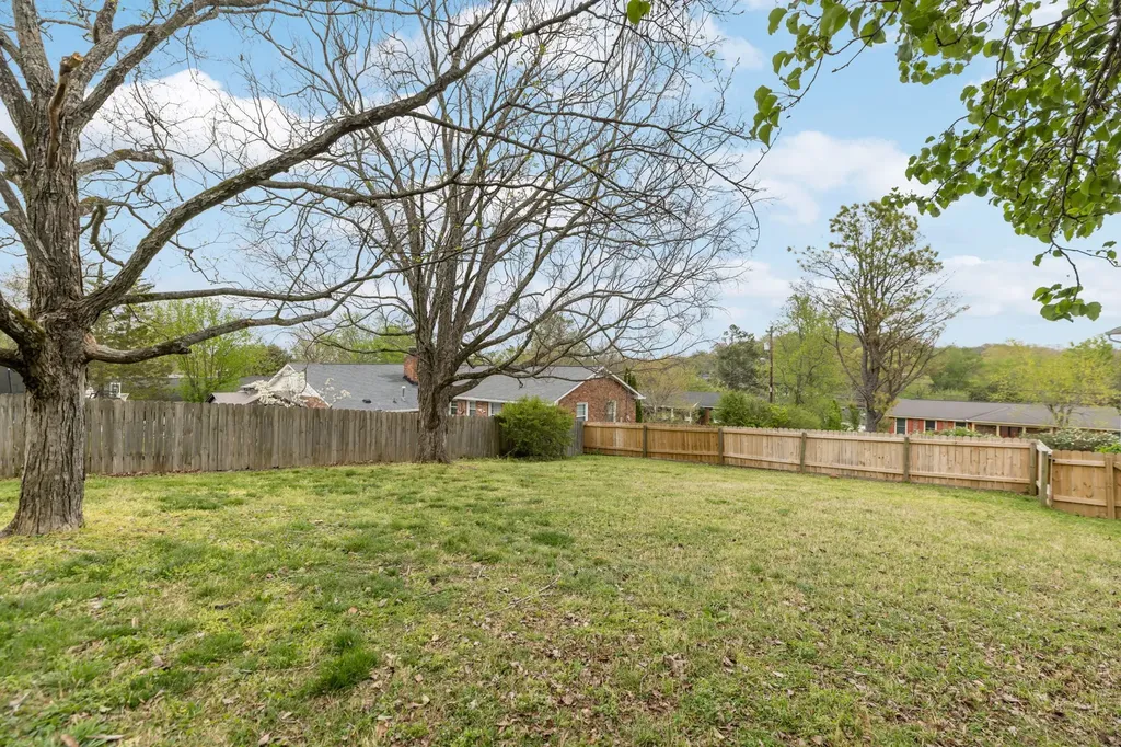 6334 Percy Drive Nashville TN 37205
