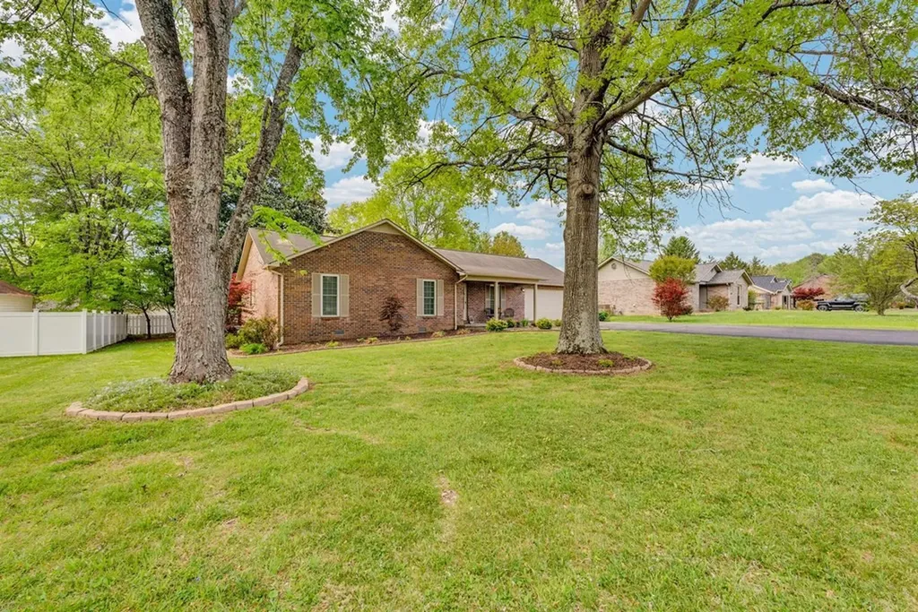 595 Laurel Park Circle Cookeville TN 38501