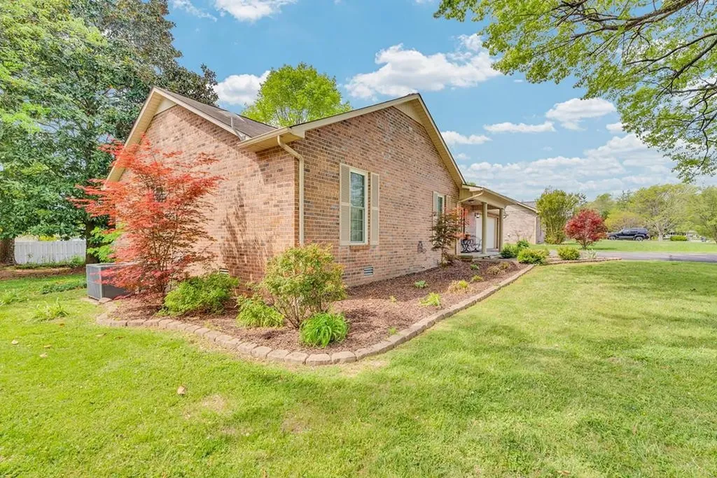 595 Laurel Park Circle Cookeville TN 38501