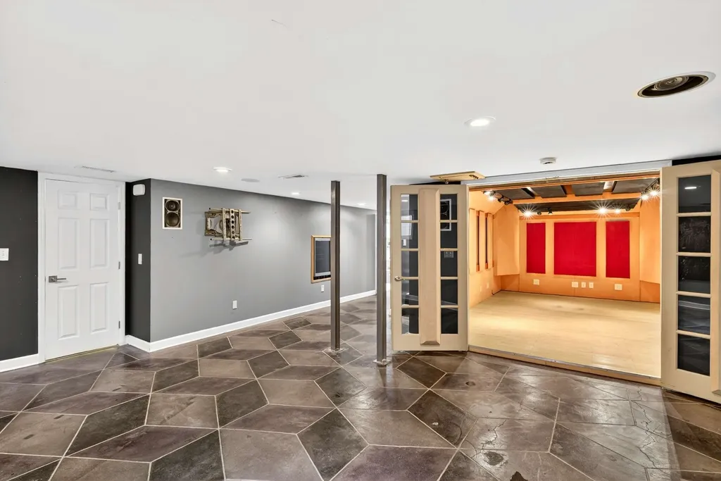 1116 Brookmeade Drive Nashville TN 37204