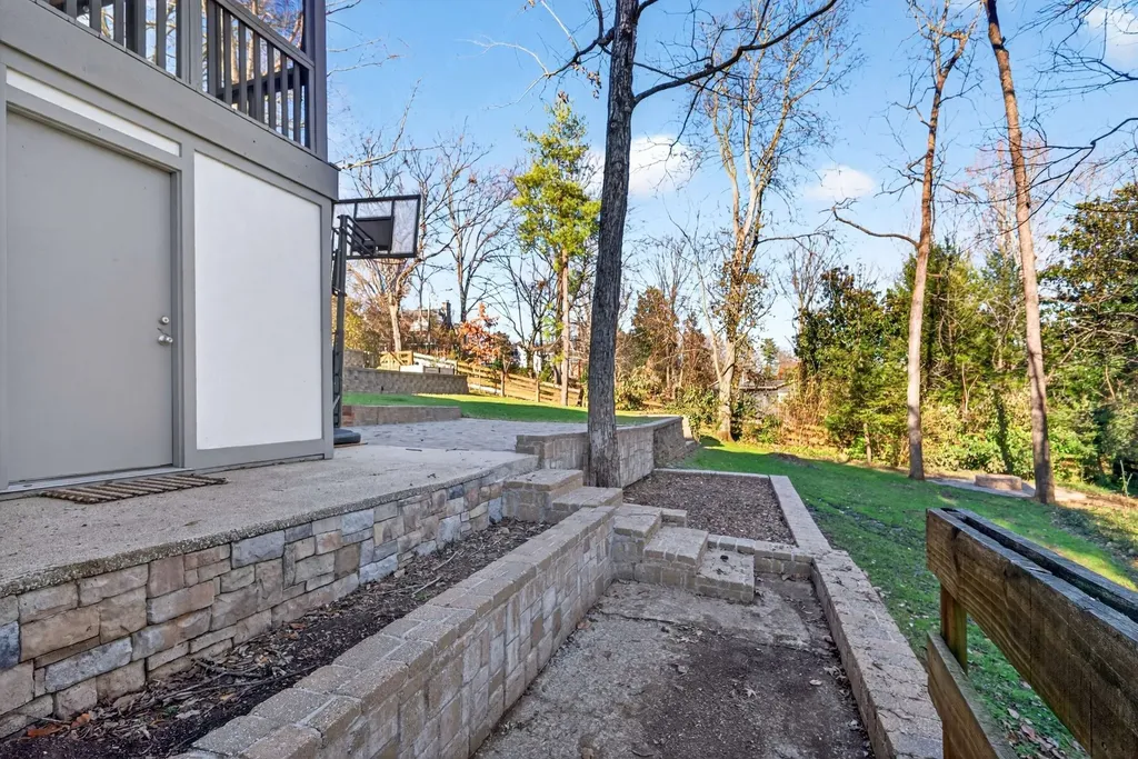 1116 Brookmeade Drive Nashville TN 37204