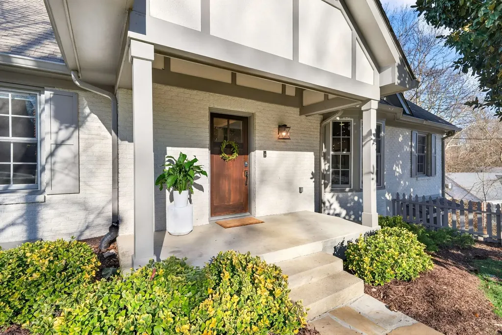 1116 Brookmeade Drive Nashville TN 37204