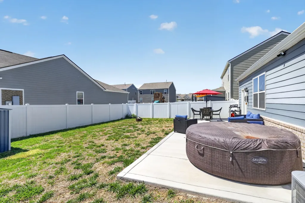 5390 Owens Lane White House TN 37188