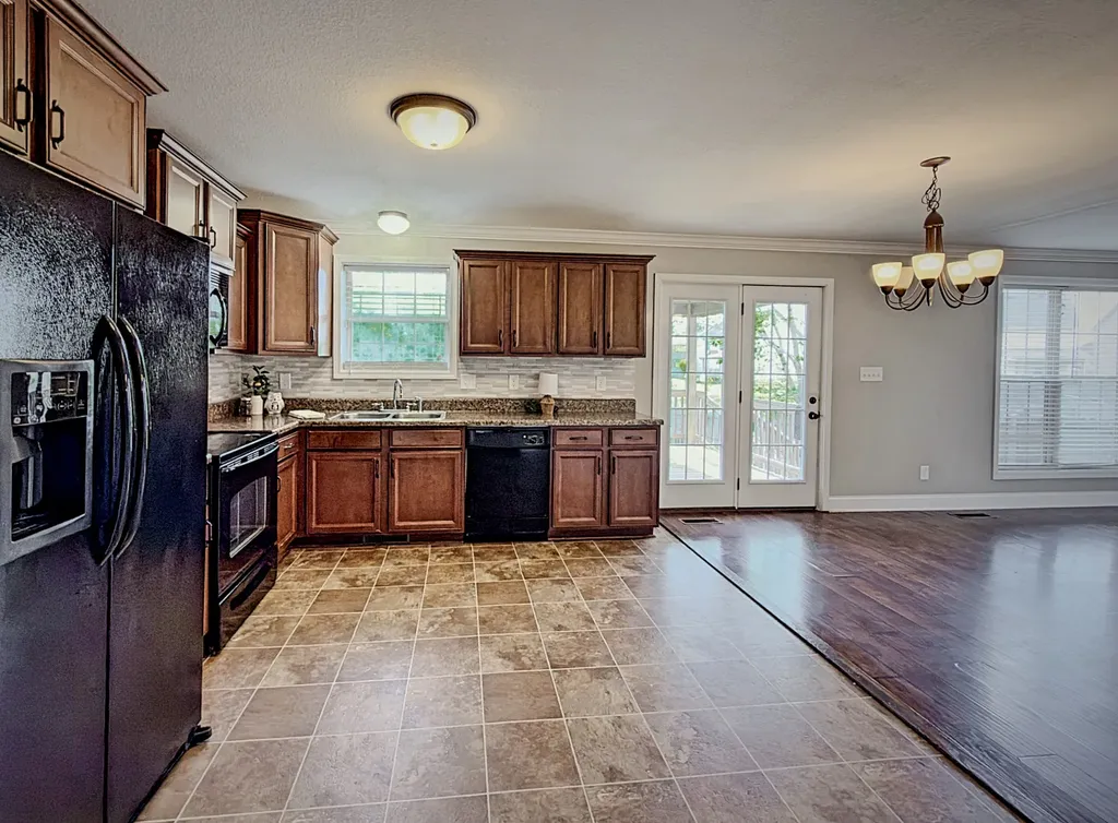 3809 Suiter Road Clarksville TN 37040