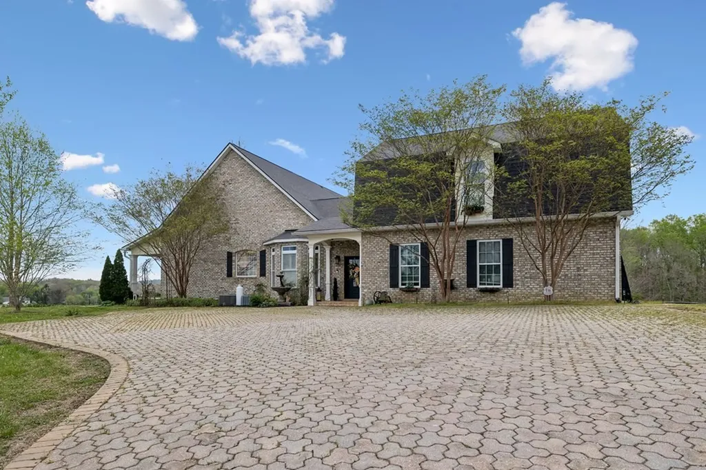 3631 Louisville Road Louisville TN 37777