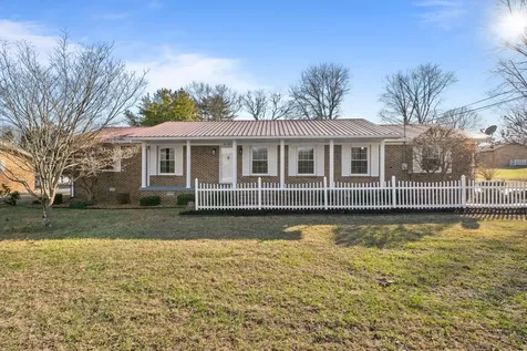 215 Hill Street Estill Springs TN 37330