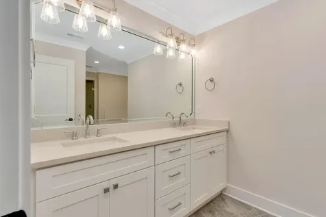 1297 Thomas Avenue Chattanooga TN 37409