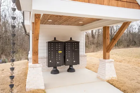 1297 Thomas Avenue Chattanooga TN 37409