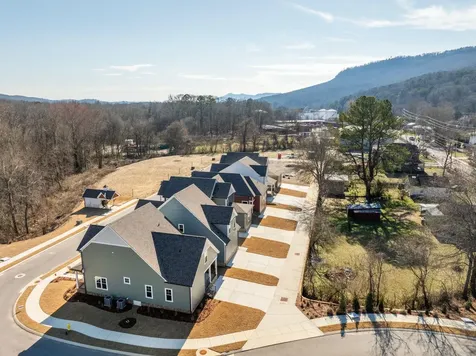 1297 Thomas Avenue Chattanooga TN 37409