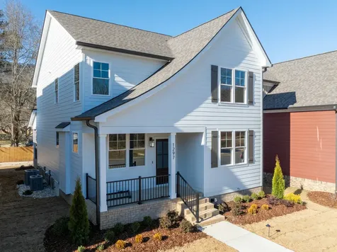 1297 Thomas Avenue Chattanooga TN 37409