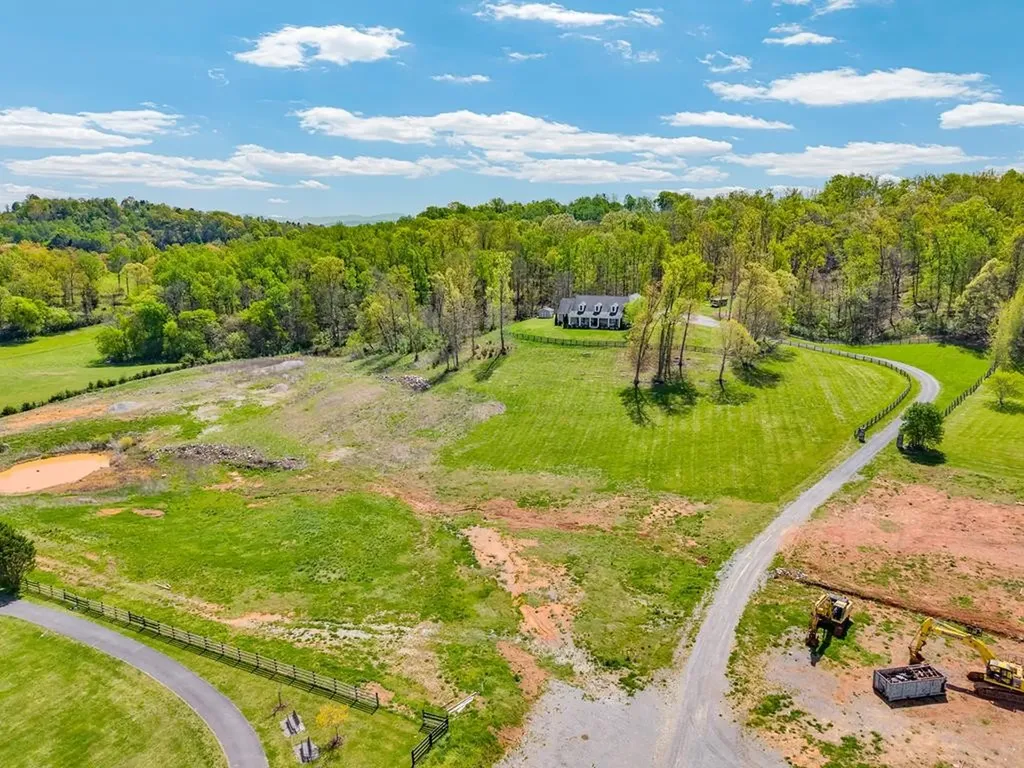 36313635 Louisville Road Louisville TN 37777