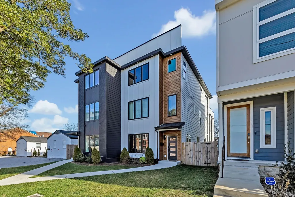 611A 21st Ave, N Nashville TN 37203