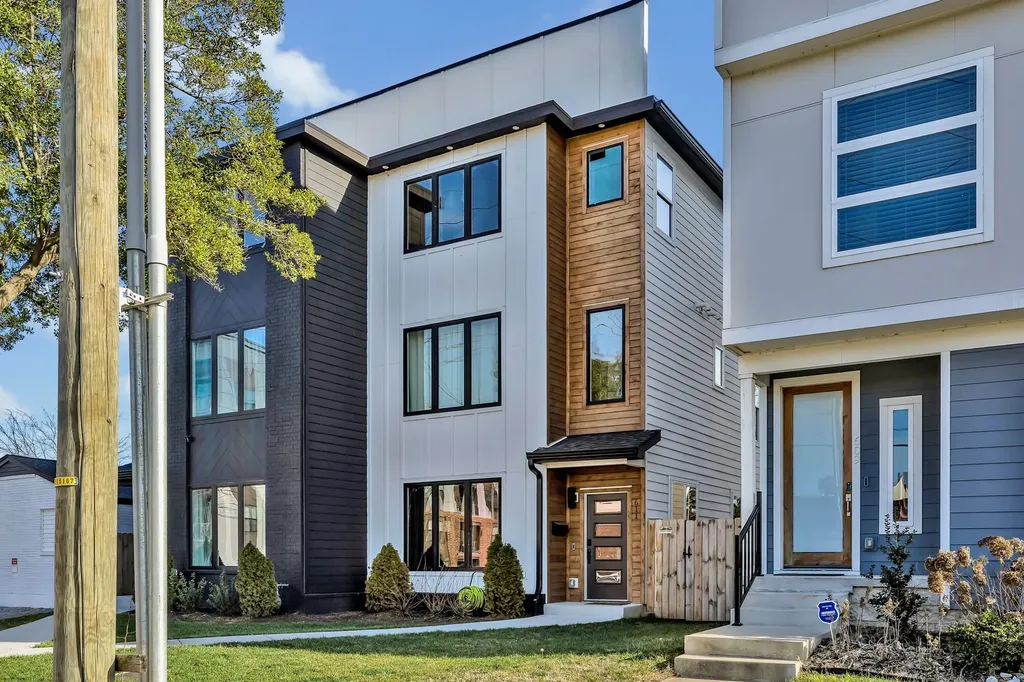 611A 21st Ave, N Nashville TN 37203