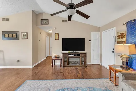290 Old Nashville Highway La Vergne TN 37086