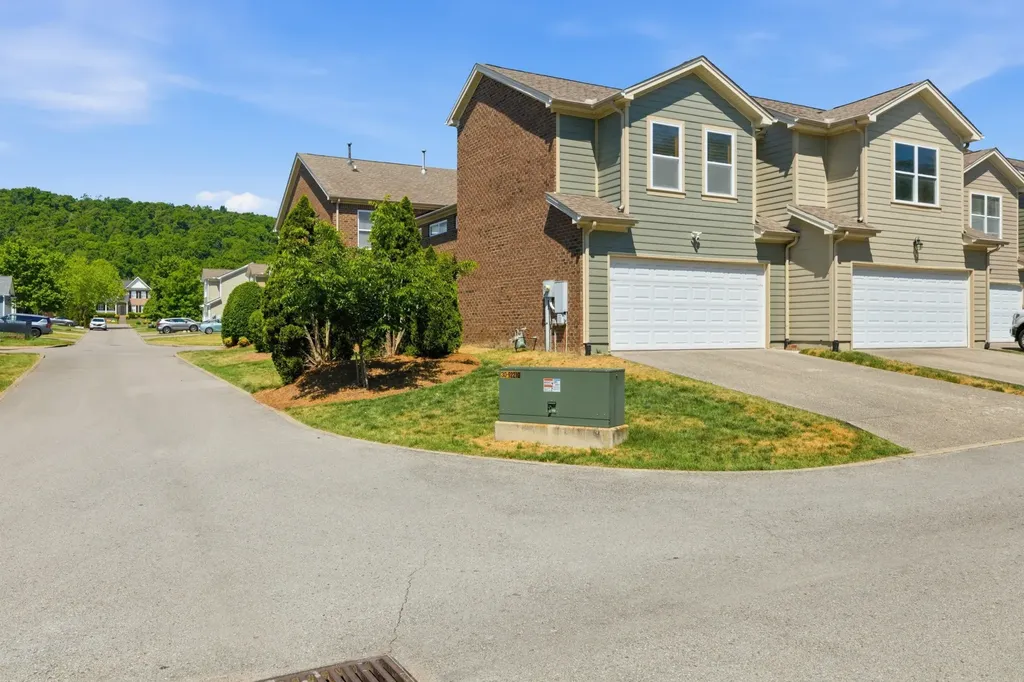 268 Pennystone Circle Franklin TN 37067