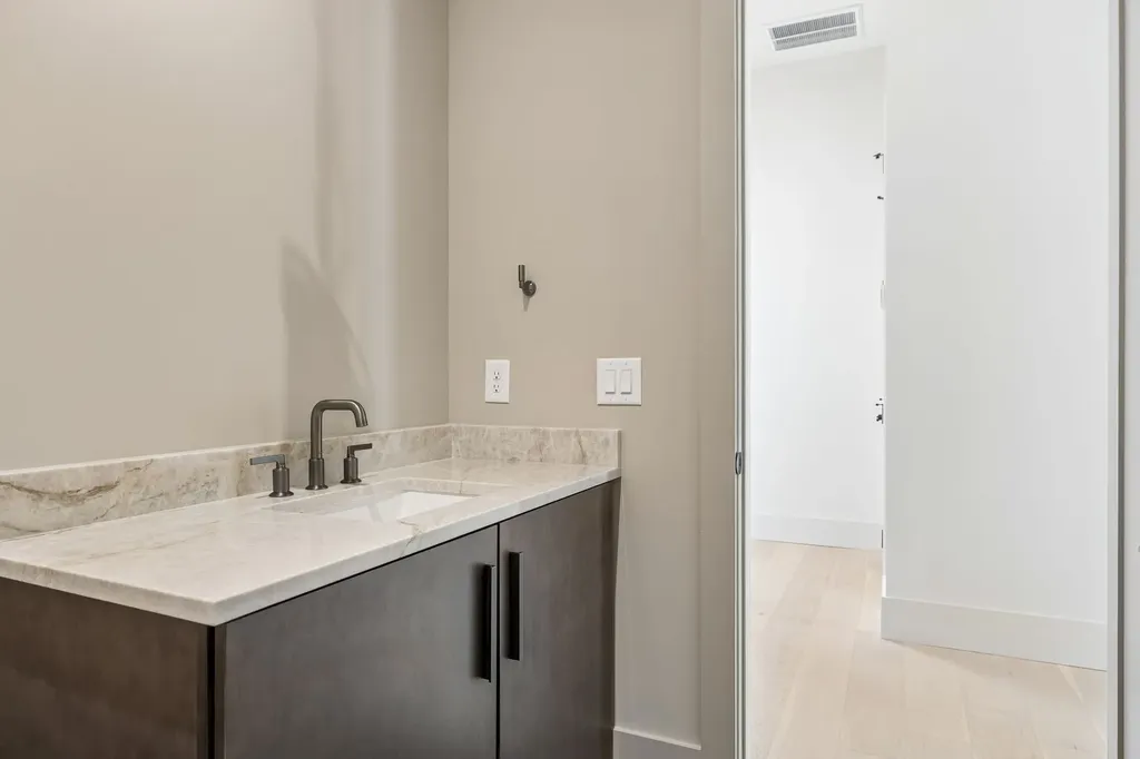 3137B Long Boulevard Nashville TN 37203