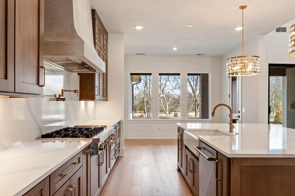 8124 Boiling Springs Place Brentwood TN 37027