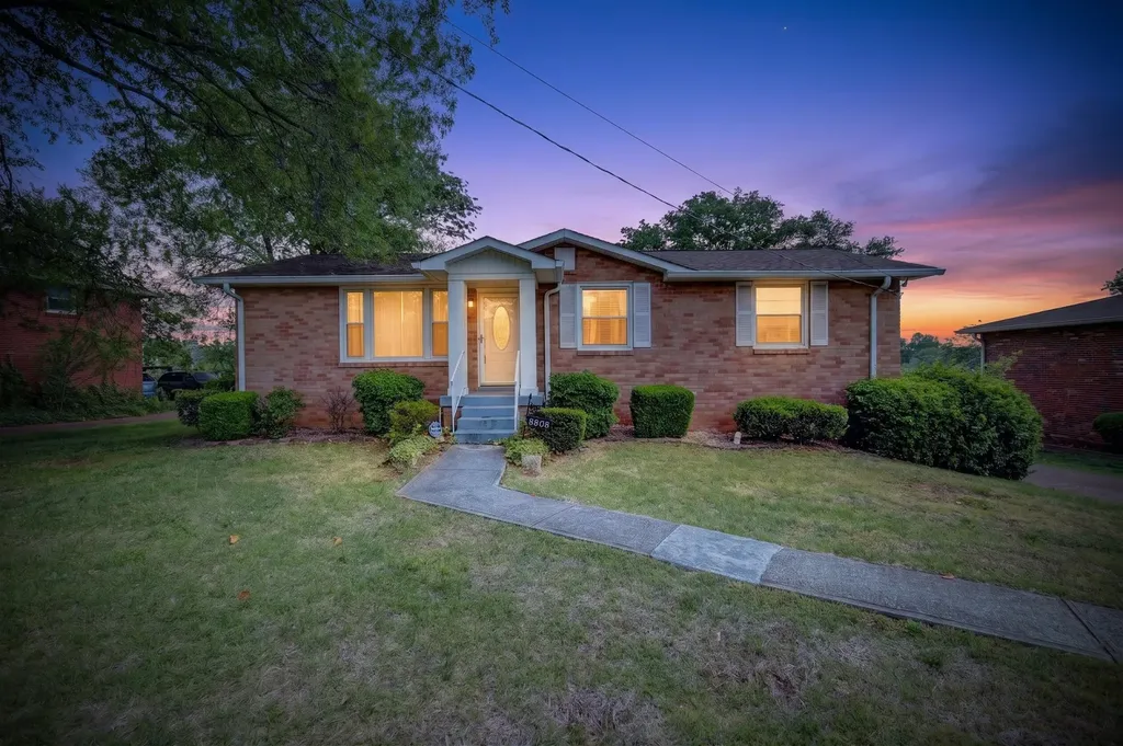 8308 Terry Lane Hermitage TN 37076