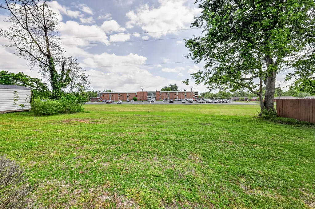 8308 Terry Lane Hermitage TN 37076