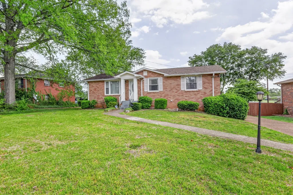 8308 Terry Lane Hermitage TN 37076