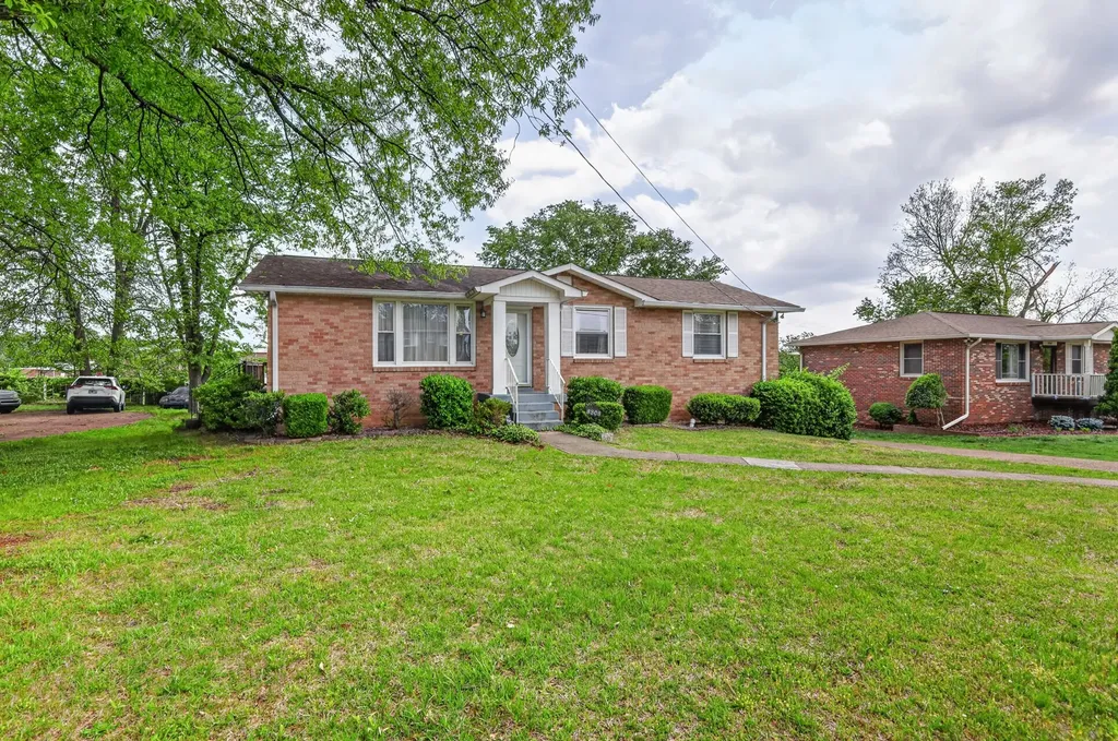 8308 Terry Lane Hermitage TN 37076