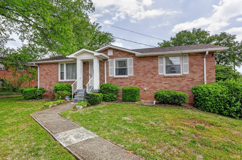 8308 Terry Lane Hermitage TN 37076