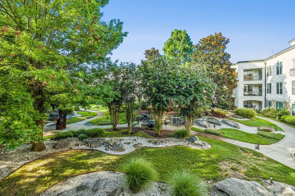 2600 Hillsboro Park Nashville TN 37212