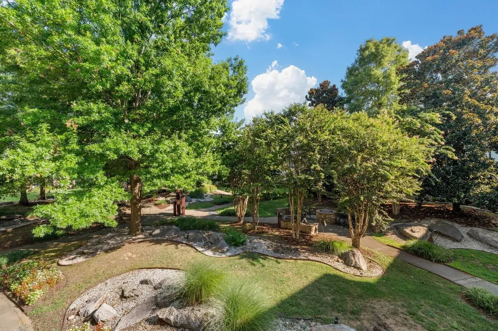 2600 Hillsboro Park Nashville TN 37212