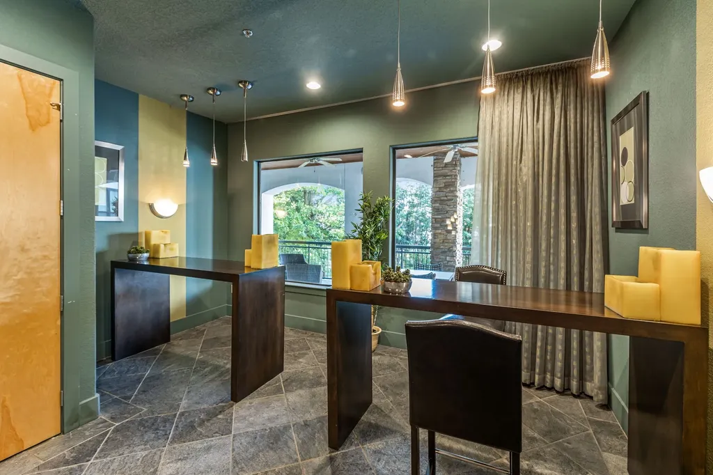 2600 Hillsboro Park Nashville TN 37212