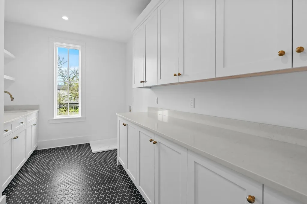 3411 Richards Street Nashville TN 37215