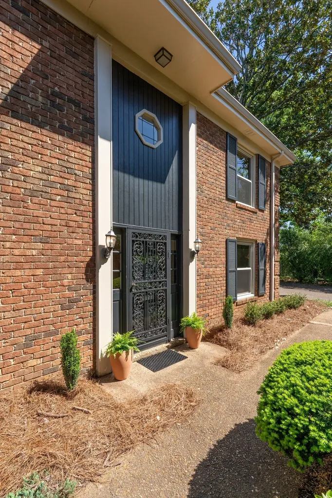 328 Elmington Avenue Nashville TN 37205