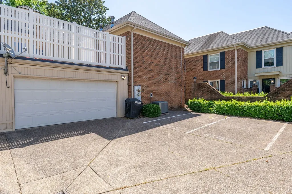 328 Elmington Avenue Nashville TN 37205