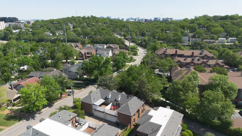 328 Elmington Avenue Nashville TN 37205