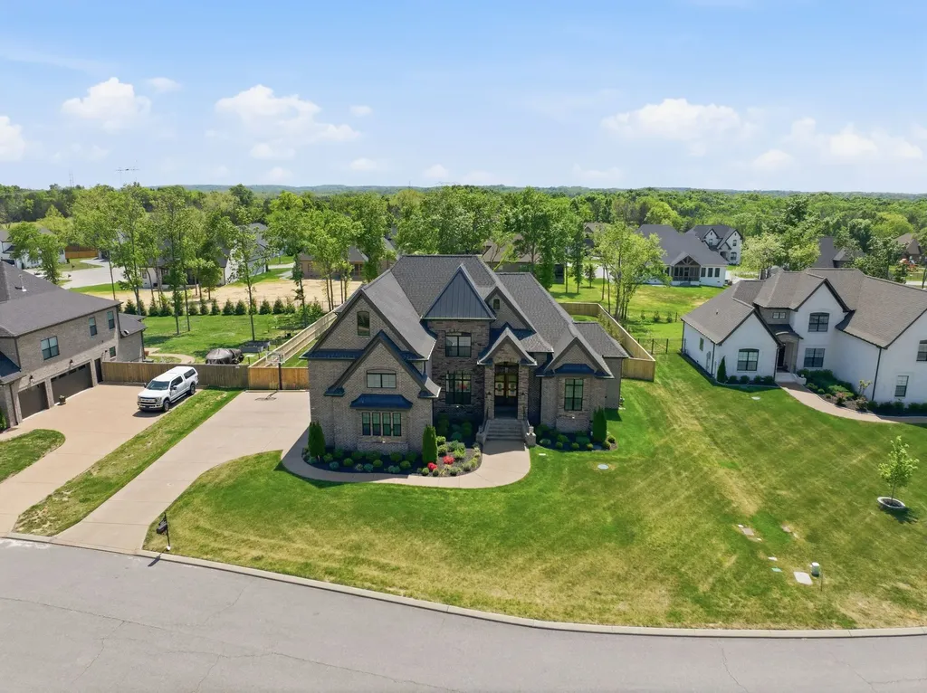 2605 Oxford Place Mount Juliet TN 37122