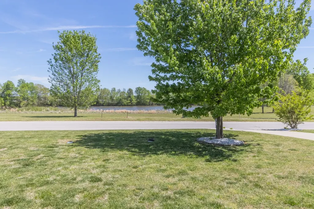366 Lexington Circle Manchester TN 37355