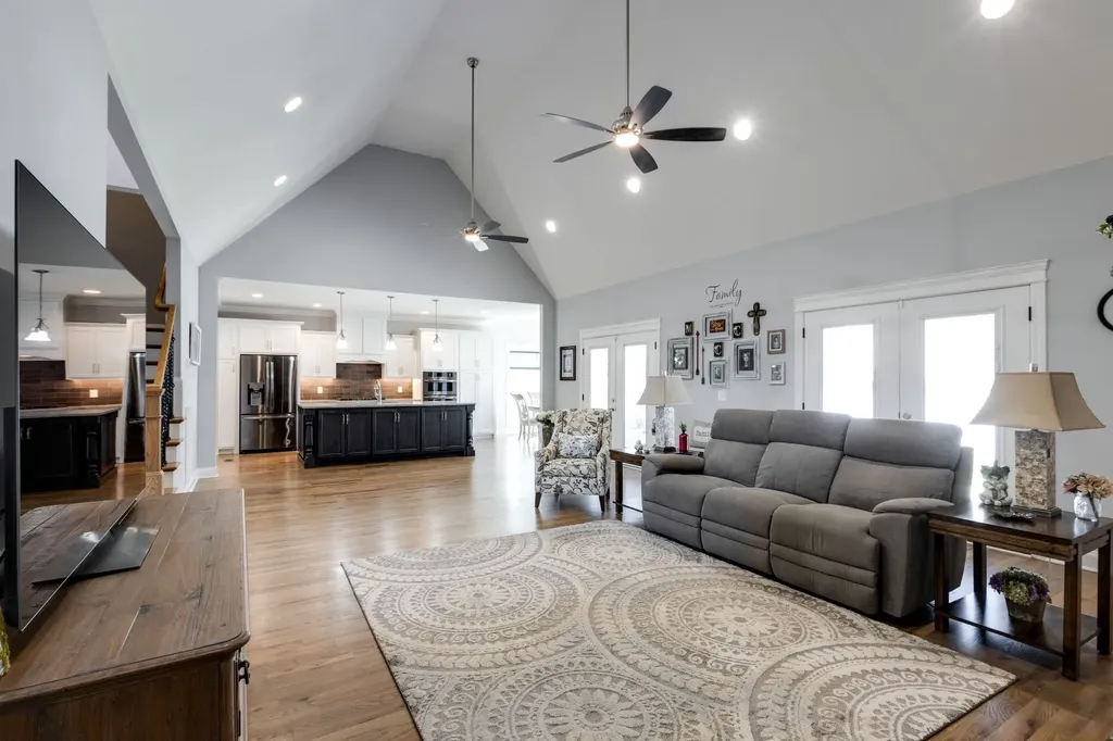 366 Lexington Circle Manchester TN 37355