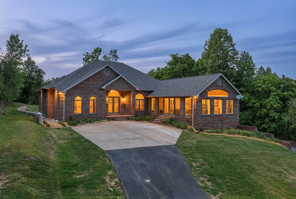 360 Long Hollow Lane Gainesboro TN 38562