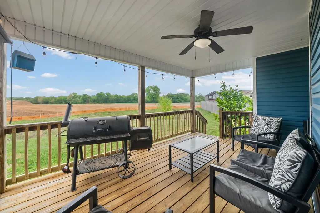 2333 Danbury Drive Clarksville TN 37042