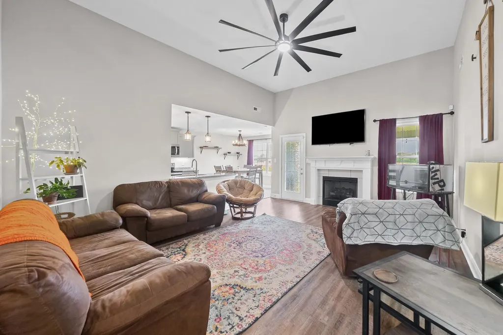 2333 Danbury Drive Clarksville TN 37042