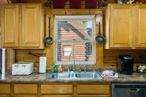 839 Golf View Boulevard Pigeon Forge TN 37863
