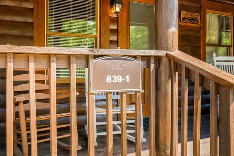 839 Golf View Boulevard Pigeon Forge TN 37863