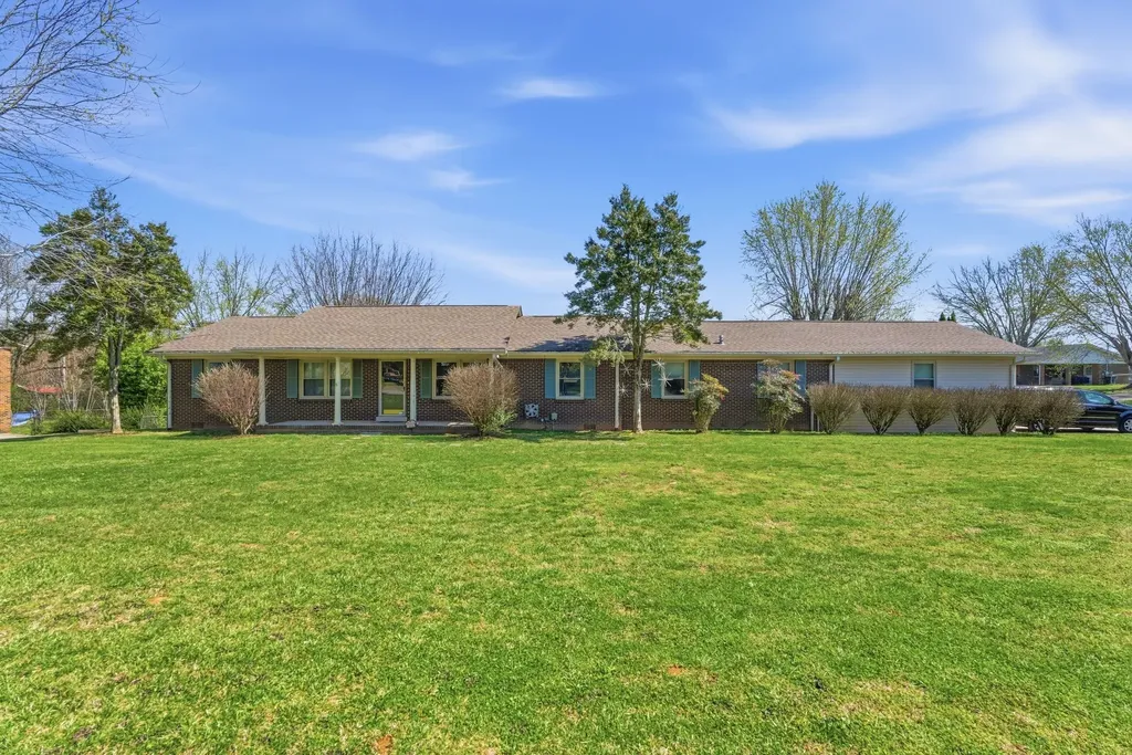 104 Meadowbrook Drive Mcminnville TN 37110