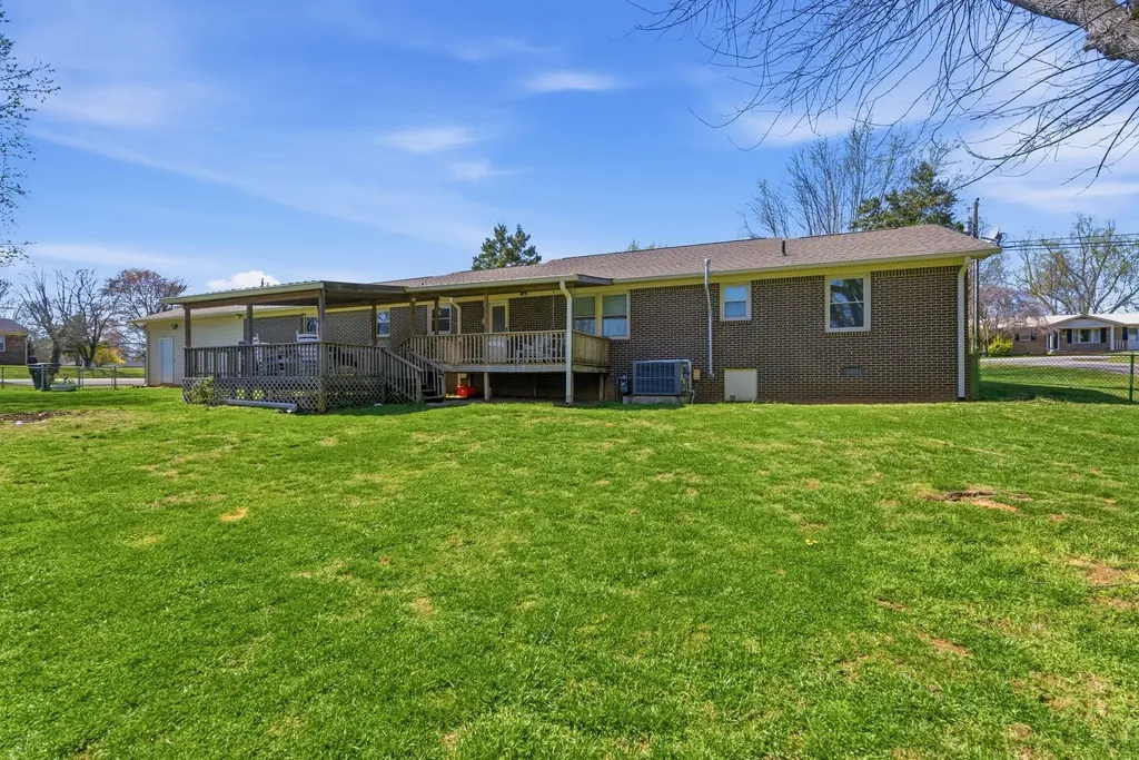 104 Meadowbrook Drive Mcminnville TN 37110