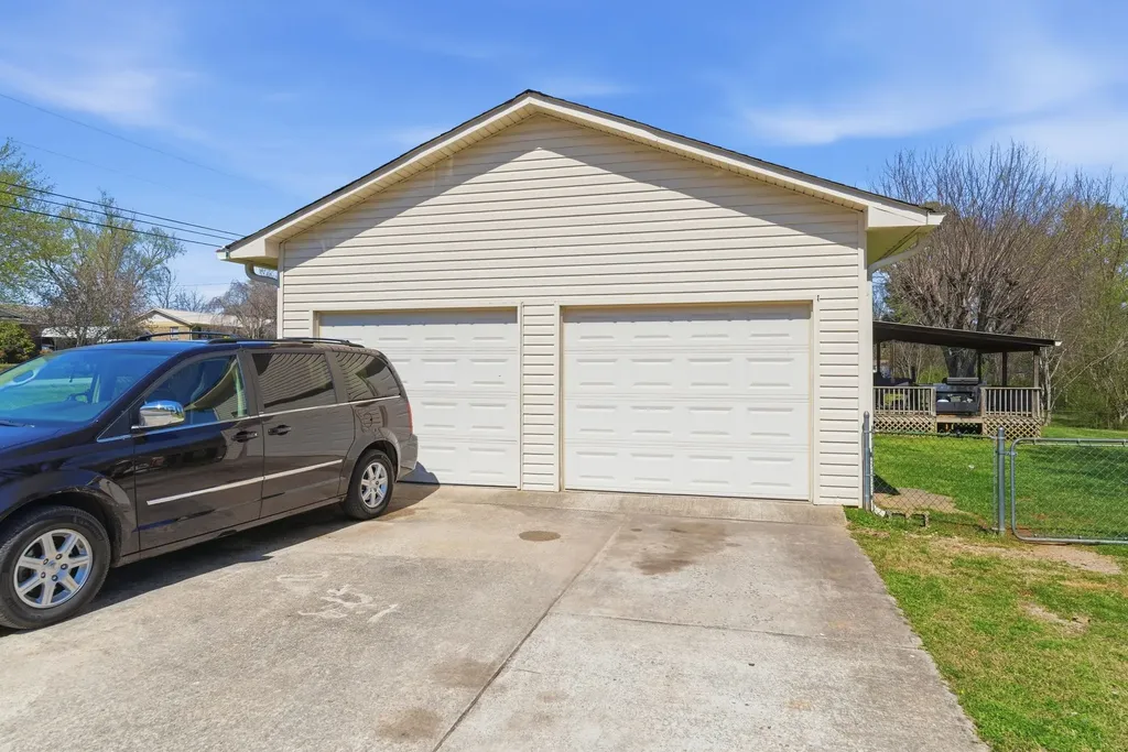104 Meadowbrook Drive Mcminnville TN 37110