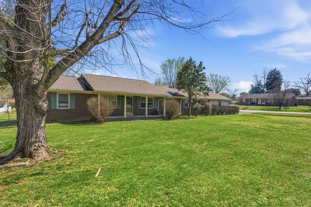 104 Meadowbrook Drive Mcminnville TN 37110