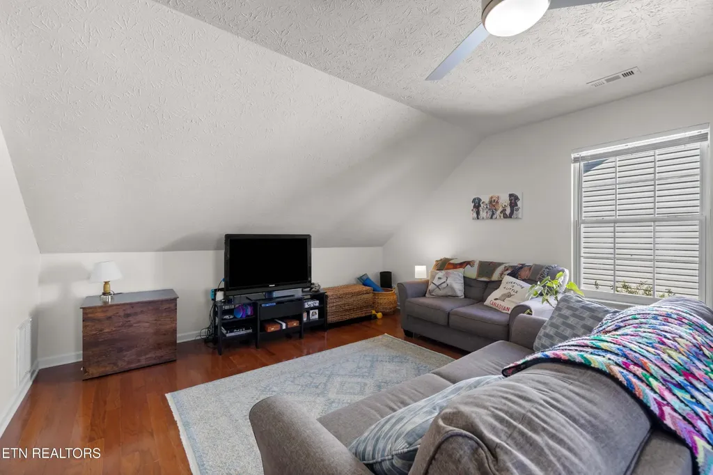 5726 Lagerfield Lane Knoxville TN 37918