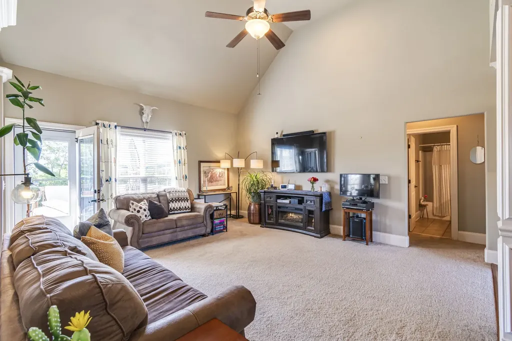1851 Lochlann Drive Culleoka TN 38451